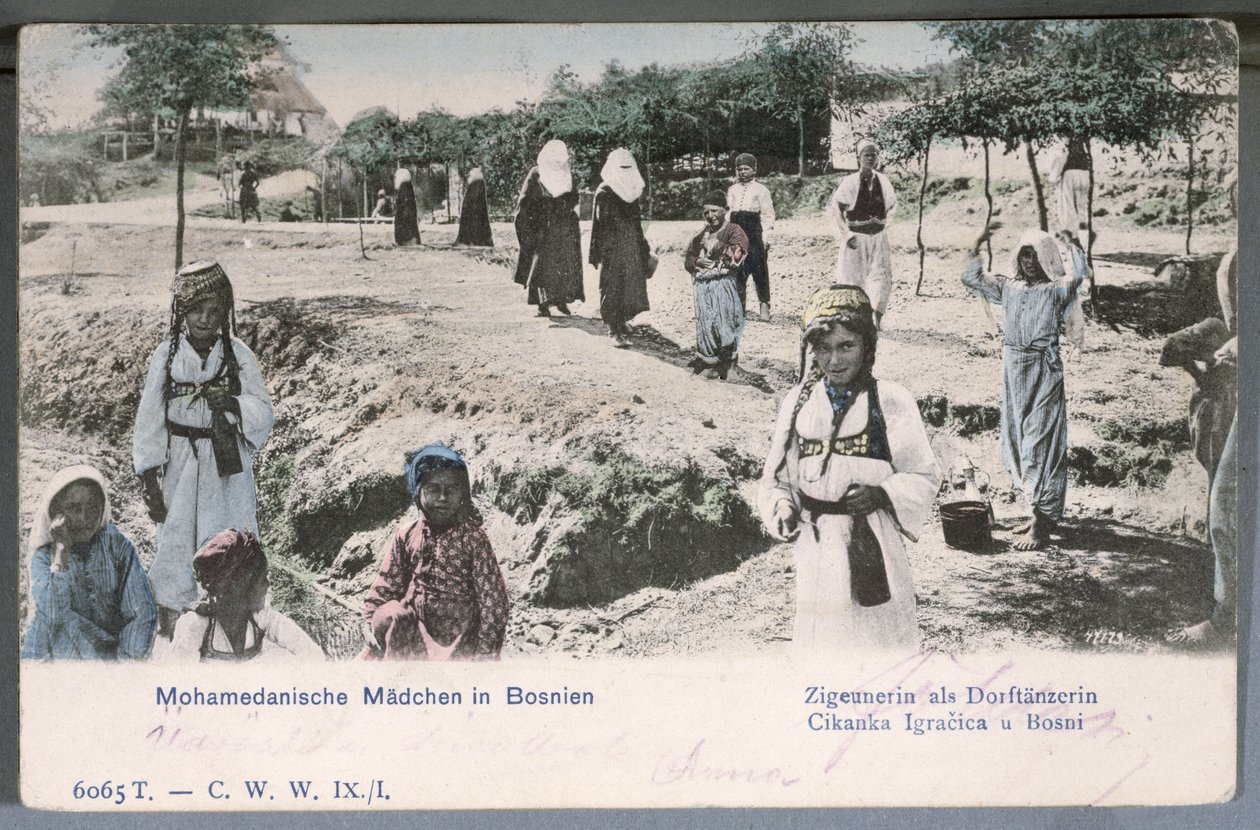 Postikortti nuorista musliminaisista Bosniassa, 1904 tekijältä German School
