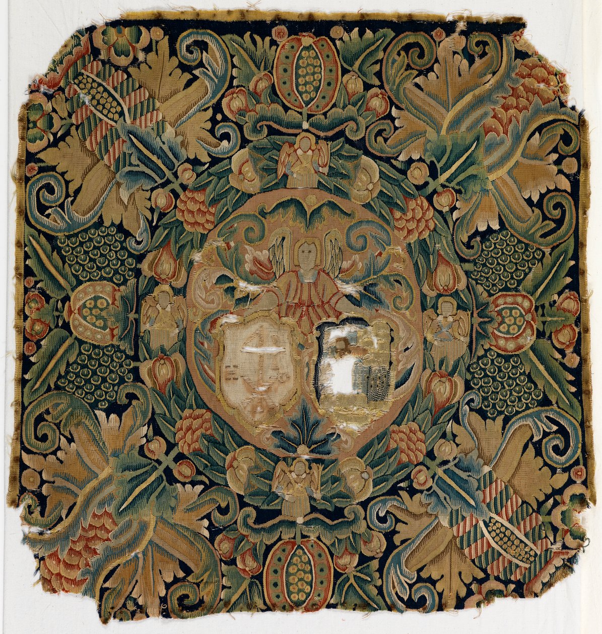 Tapeellinen haarniskatyynynpäällinen, mahdollisesti Ala-Saksista, valmistettu 1600-luvulla (villa) tekijältä German School