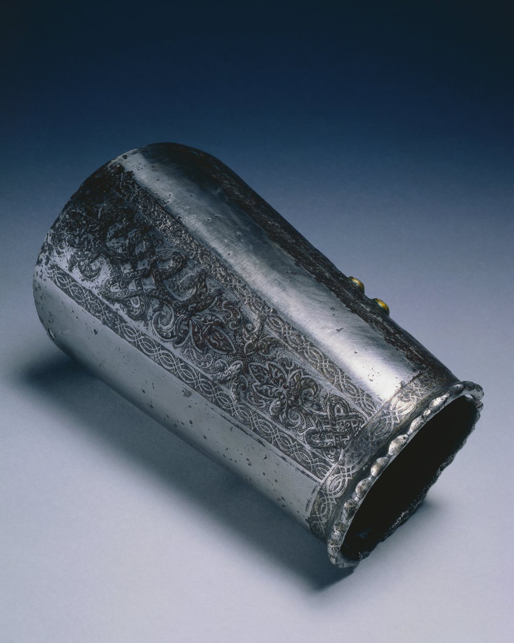 Vambrace, n. 1560 (teräs) tekijältä German School