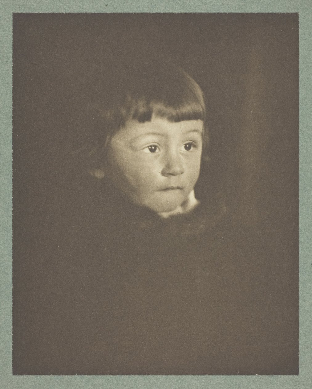 Pojan muotokuva tekijältä Gertrude Käsebier