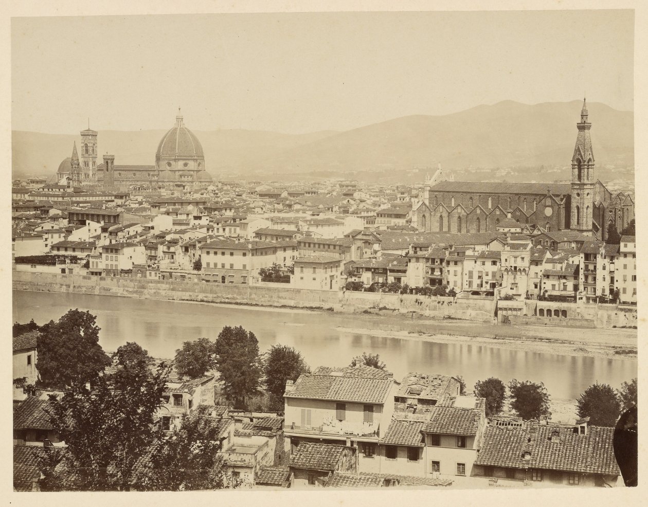 Firenze. Panorama tekijältä Giacomo Brogi