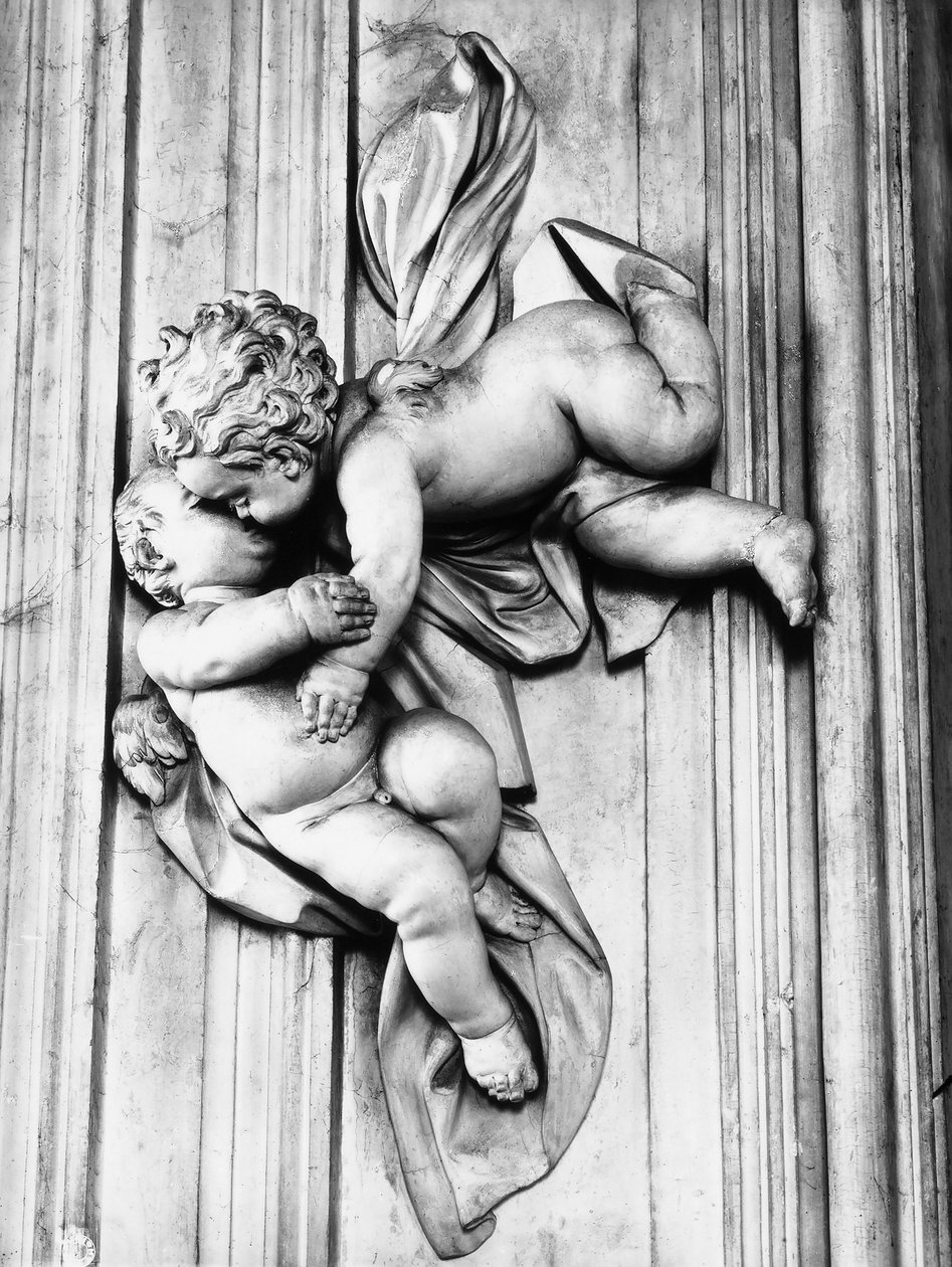 Putti suutelee (kipsi) tekijältä Giacomo Serpotta
