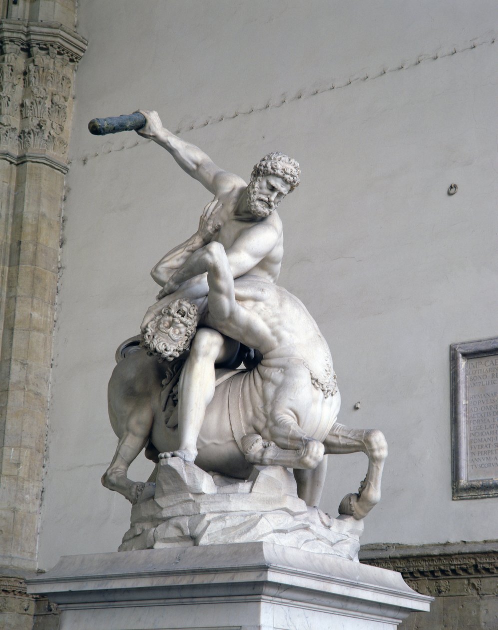 Hercules Killing the Centaur (marmori) (katso myös 353892 ja 94) tekijältä Giambologna