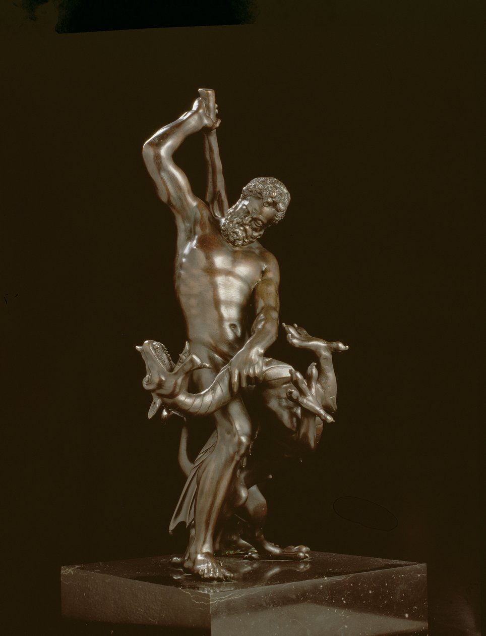 Hercules ja Hydra (pronssi) tekijältä Giambologna