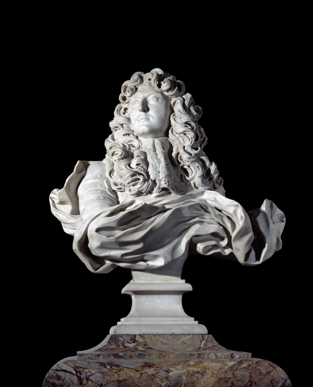 Ranskan kuninkaan Ludvig XIV:n rintakuva. Gian Lorenzon veistos tekijältä Gian Lorenzo Bernini