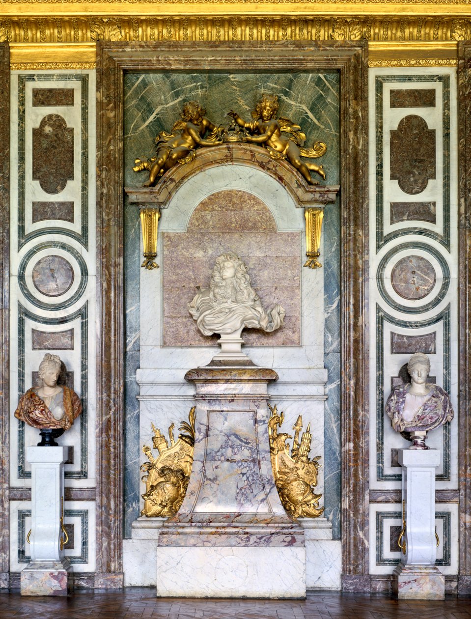 Ludvig XIV:n rintakuva, Salon de Diane, Suuri huoneisto, Chateau de Versailles, Ranska, 1600-luku tekijältä Gian Lorenzo Bernini