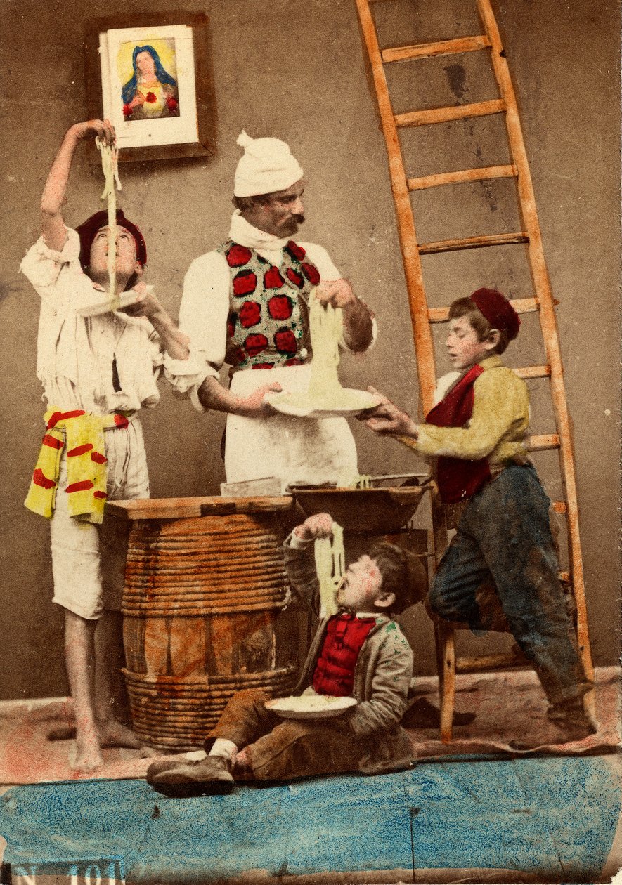Lapset syövät spagettia käsin, Napoli, n. 1865 (tulostus kaksinkertaiselle paperille) tekijältä Giorgio Conrad