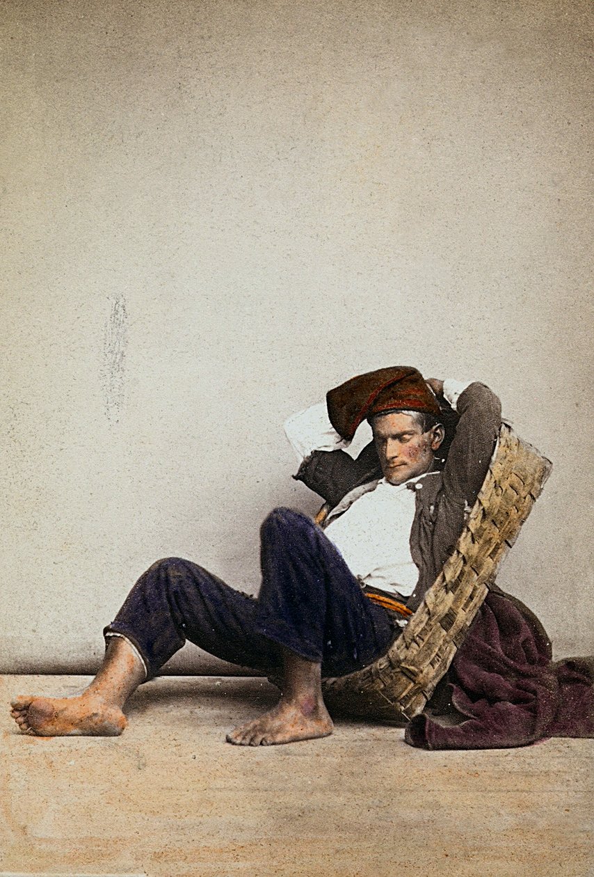 "Lazzarone" (napolilainen koditon kerjäläinen). Napoli tekijältä Giorgio Sommer