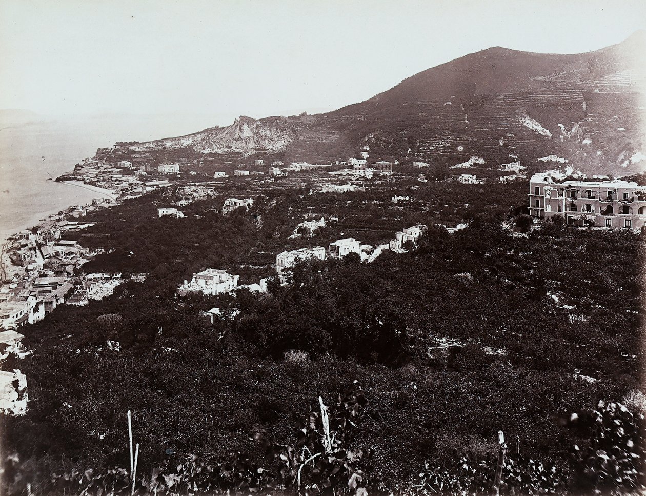 Panoraamanäkymä Casamicciolaan, lähellä Napolia tekijältä Giorgio Sommer