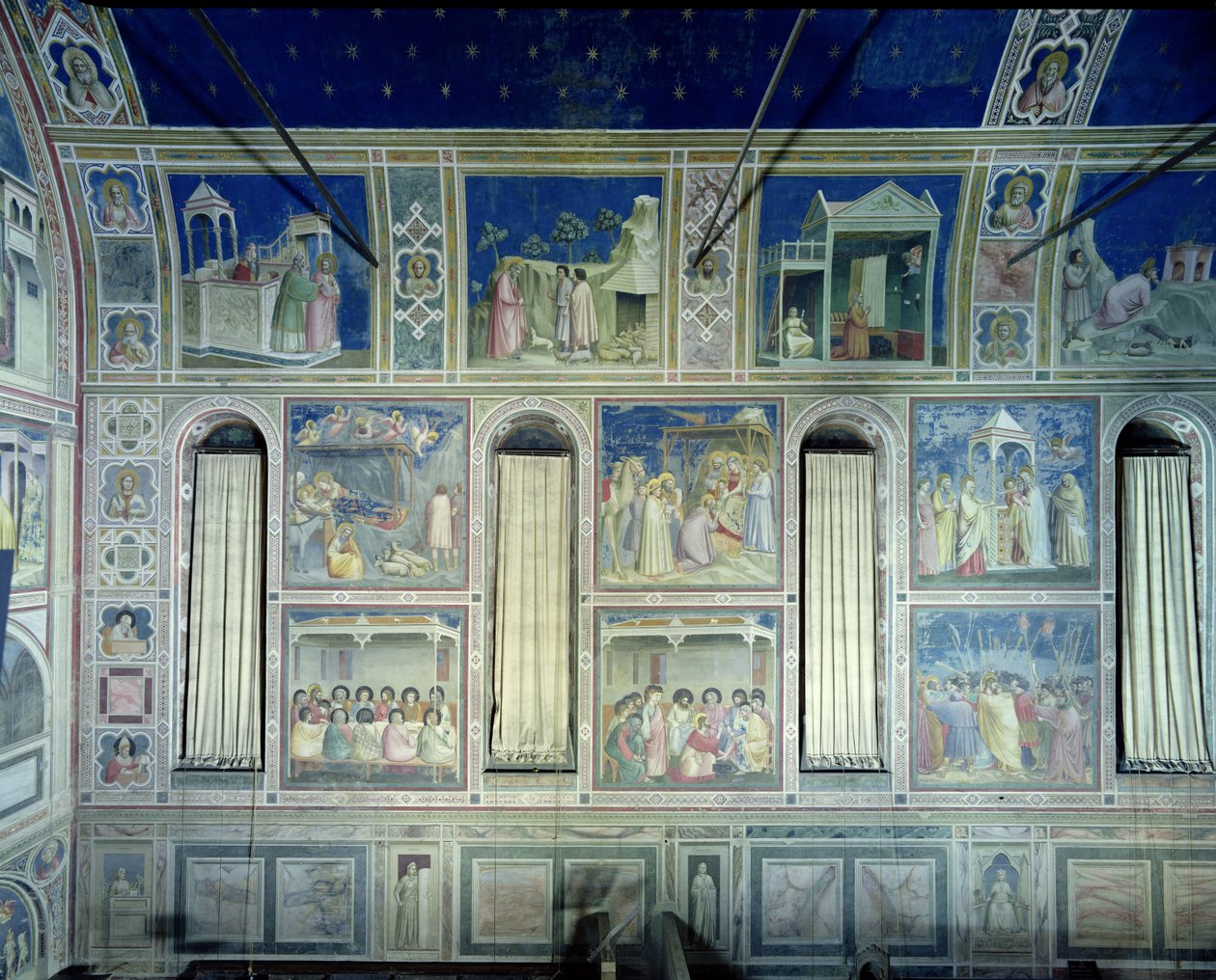 Näkymä eteläseinälle, jossa on kohtauksia Joakim ja Anna ja Kristuksen elämästä, noin 1305. tekijältä Giotto di Bondone