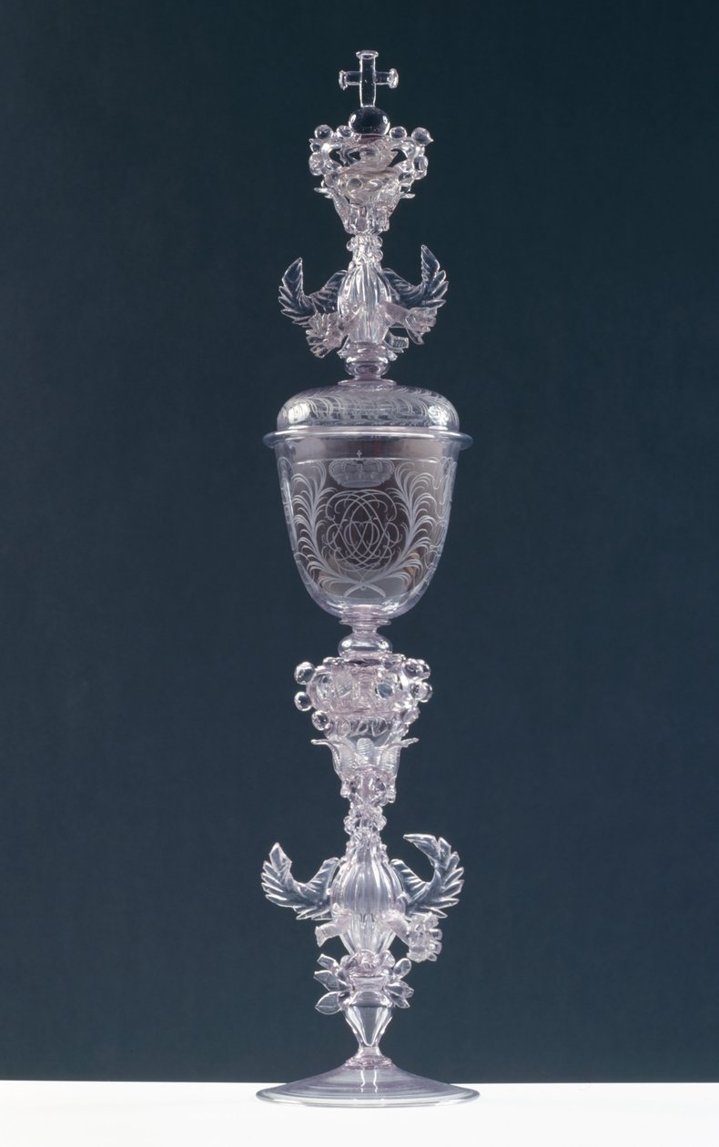 Kannellinen pikari, johon on kaiverrettu Frederick III, Ruhtinas Palatine 1688-1701 monogrammi (lasi) tekijältä Giovanni Pallada