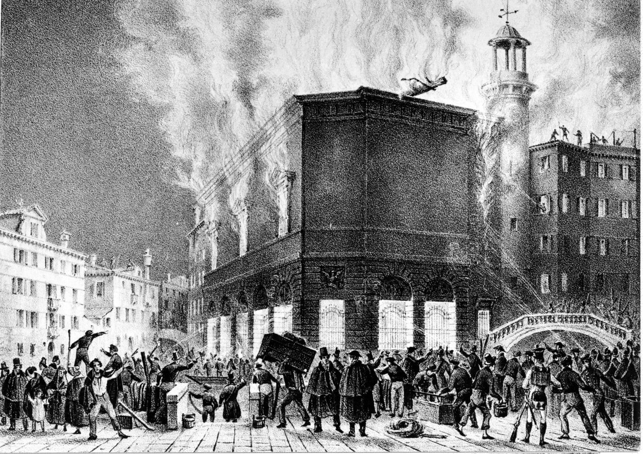 Venetsian La Fenicen teatterin tulipalo vuonna 1836. Giovanni Pividorin kaiverrus. Milano, konservatorio G. Verdi. tekijältä Giovanni (after) Pividor