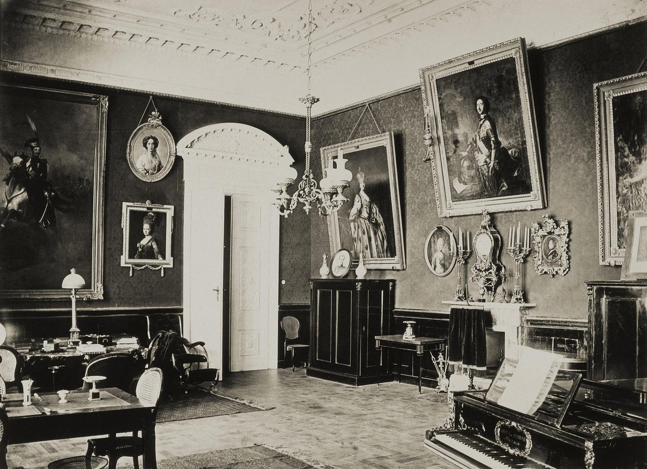 Paskevich-asunto Gomelissa. Punainen olohuone, 1860-luku tekijältä Giovanni Bianchi