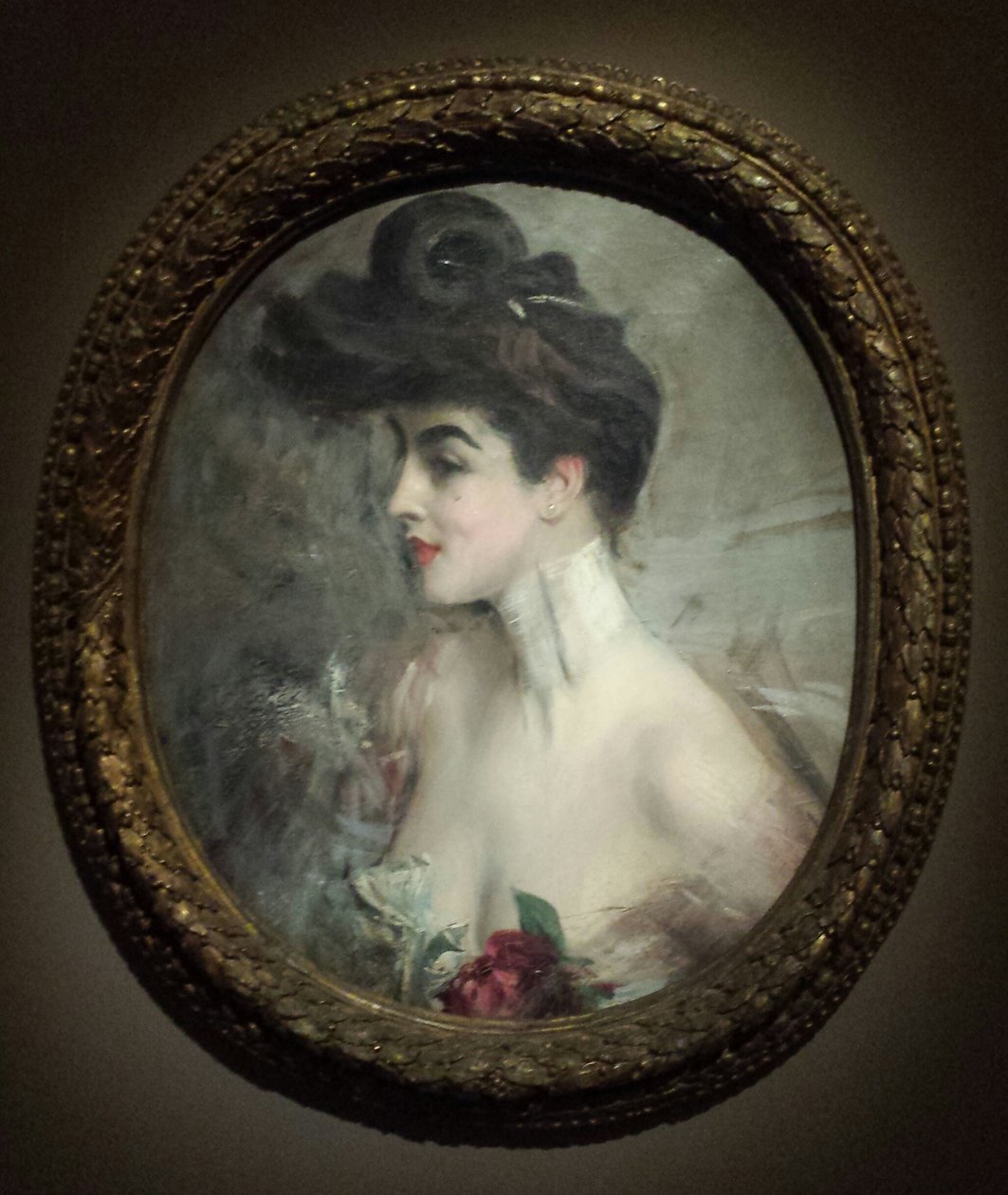 Boldini - Mme X:n muotokuva, helmikaulus tekijältä Giovanni Boldini