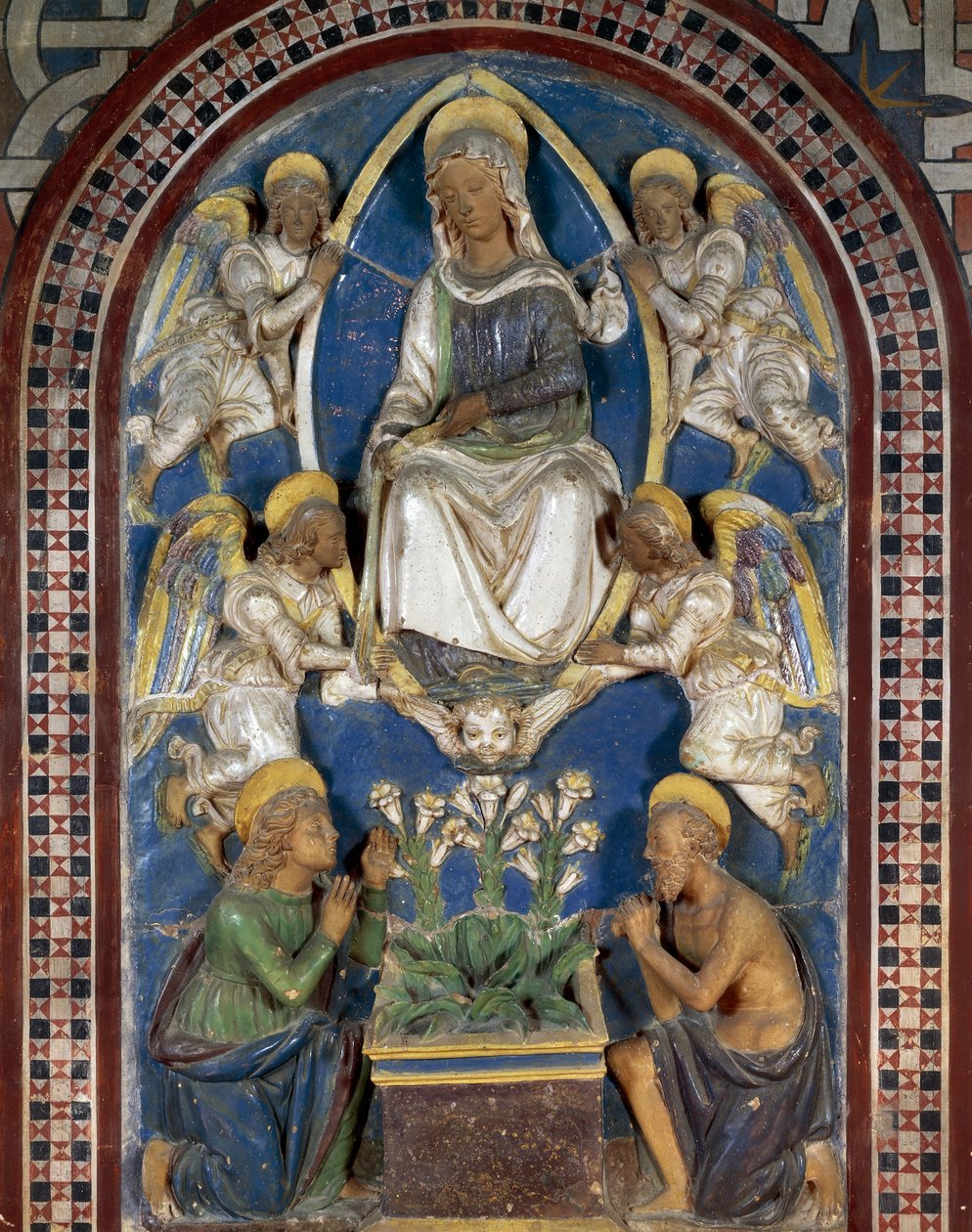 Neitsyt taivaaseenastuminen, Giovanni della Robbian (1469-1529) Majolika, Magistrate Palace Palazzo Pretorio, entinen kreivi Guidin linna, Poppi, Toscana, Italia tekijältä Giovanni della Robbia