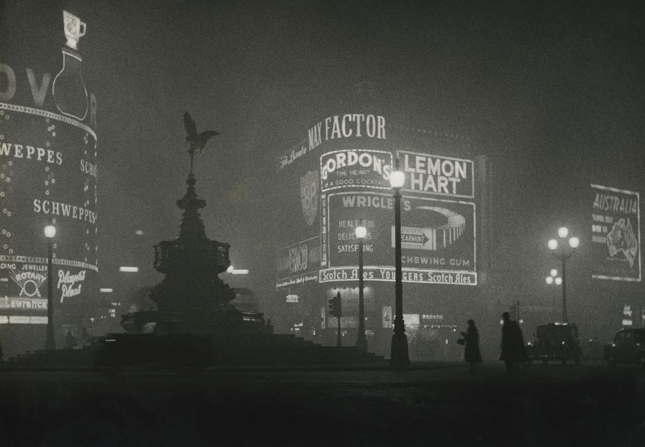 Piccadilly Circus 1950-luku tekijältä Godfrey Macdominic