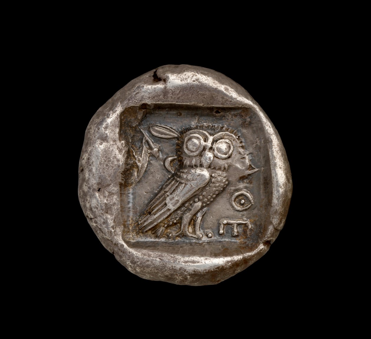 Ateena-kolikko, kuva kääntöpuolelta, joka kuvaa Ateenan pöllöä, n. 440 eKr. (hopea) (kuosi 108198) tekijältä Greek