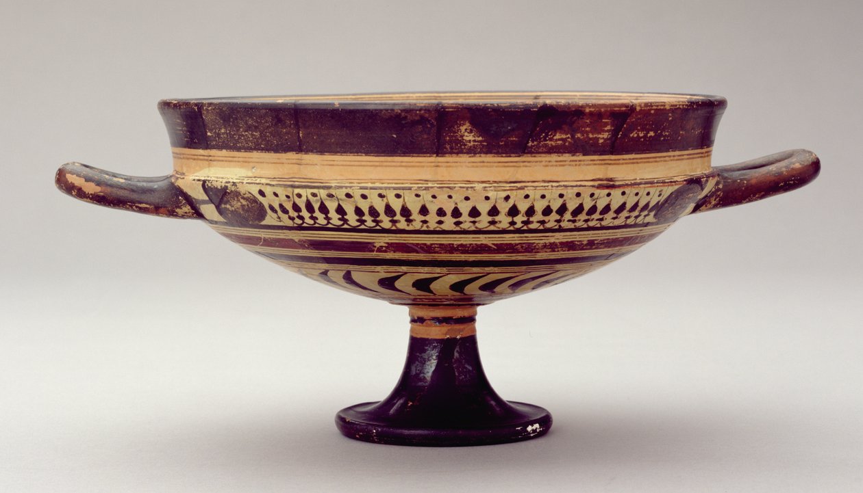 Lakonian kylix-kuppi, joka kuvaa Zeusta ja Hermestä, noin 550-530 eKr. (savi) (katso myös 288297 ja 288978) tekijältä Greek