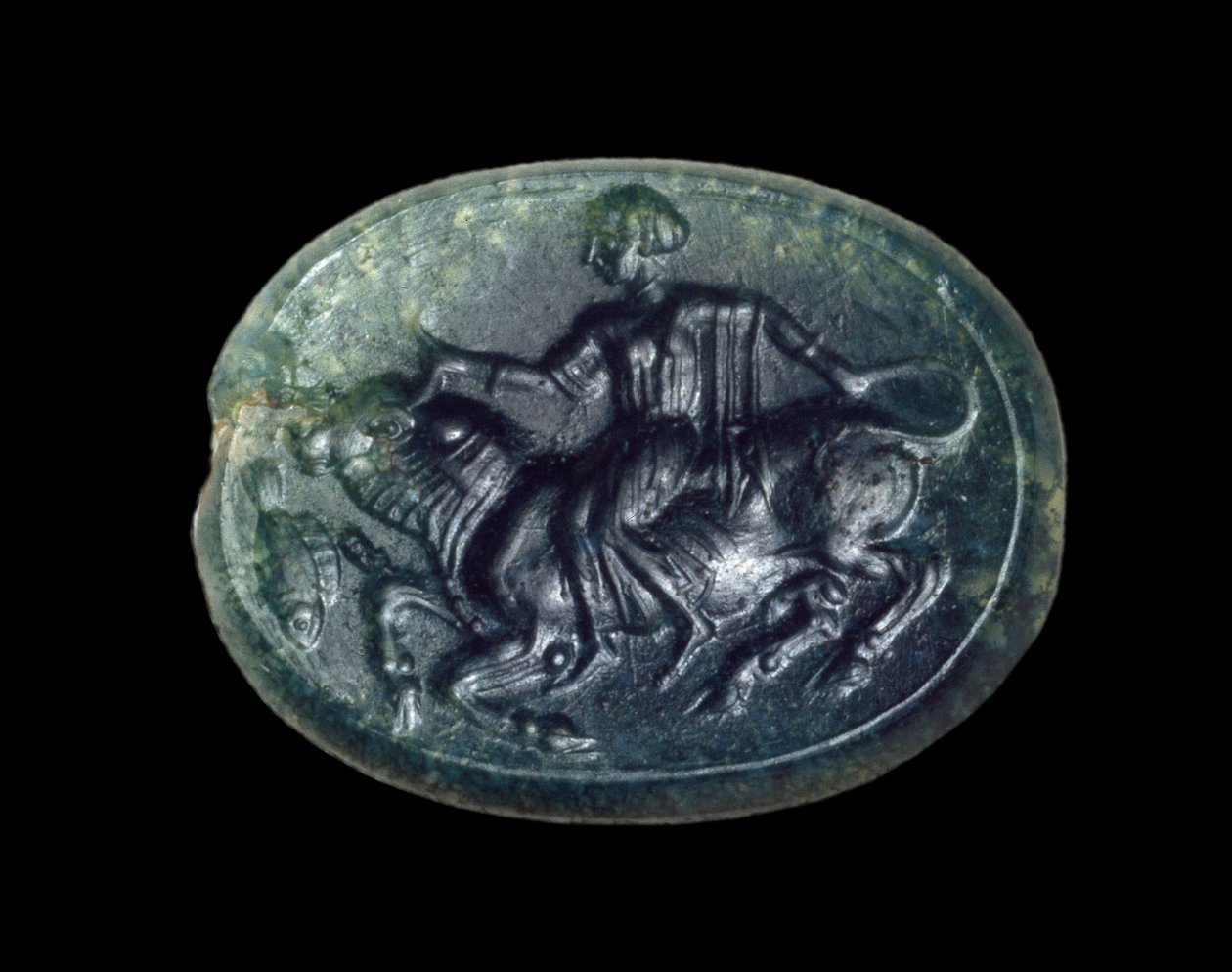 Scaraboid, joka kuvaa Eurooppaa ja härkää, Kreikka Kyprokselta, myöhäinen arkaainen (jade) tekijältä Greek