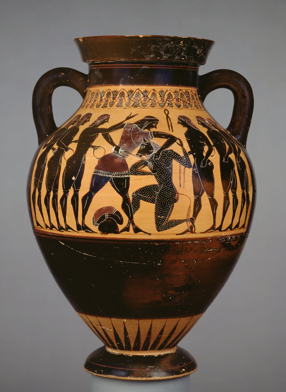 Ullakkomustahahmoinen amfora, jossa näkyy Theseus ja Minotaurus kuuden nuoren tarkkailemana (keraaminen) tekijältä Greek