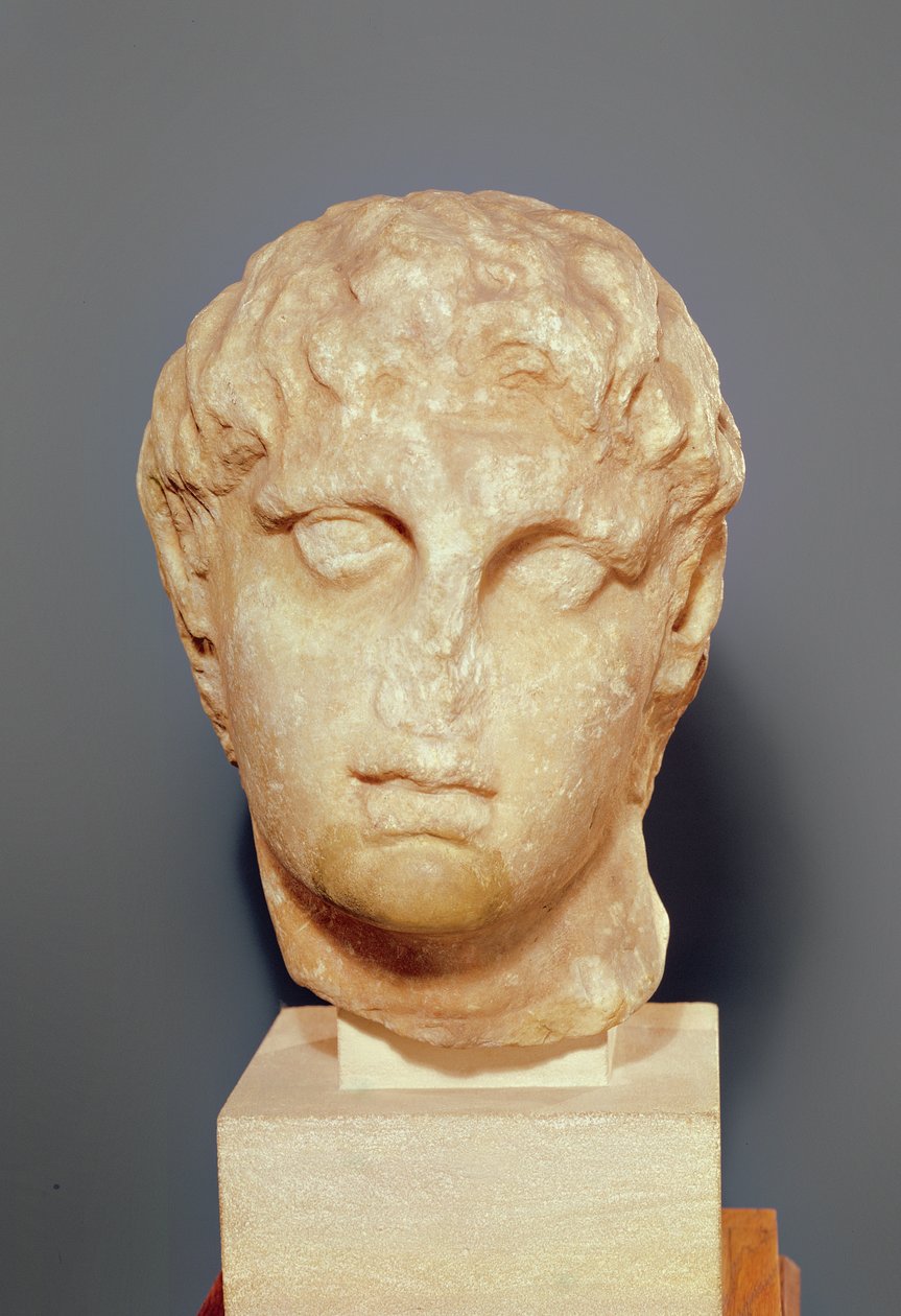 Diadokien pää tai Aleksanteri III:n (356-323 eKr.) Suuren pää (marmori) tekijältä Greek