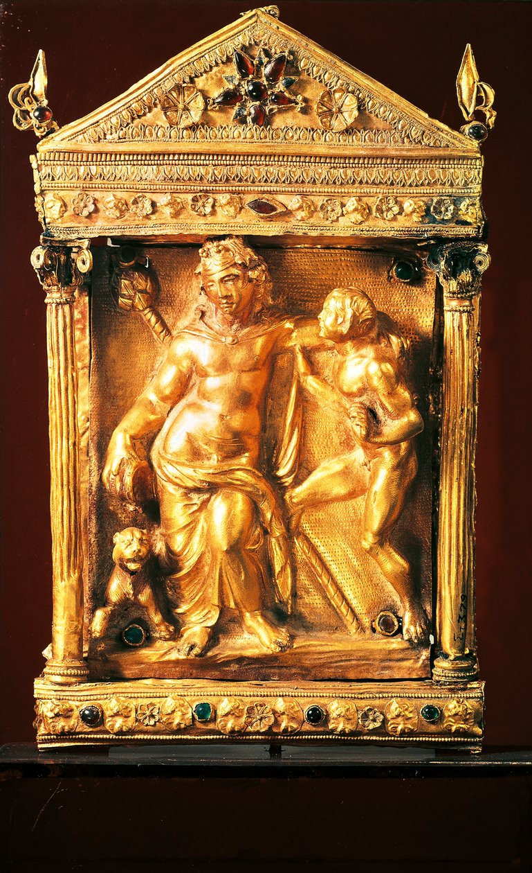 Naiskos, jossa Dionysos oli humalassa ja satyyri, pieni hellenistinen temppeli granaateilla ja smaragdeilla Thessaliasta, 2. vuosisadalta eKr. (kulta) tekijältä Greek