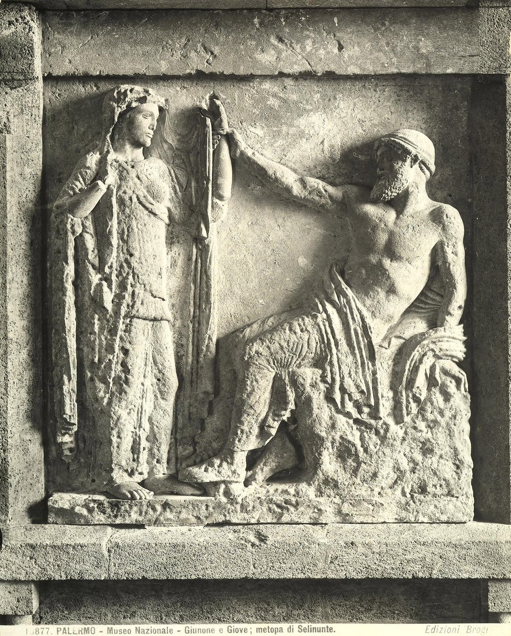 Zeus ja Hera, metooppi E-temppelistä Selinuntessa, Sisiliassa (marmori) (m/v kuva) tekijältä Greek