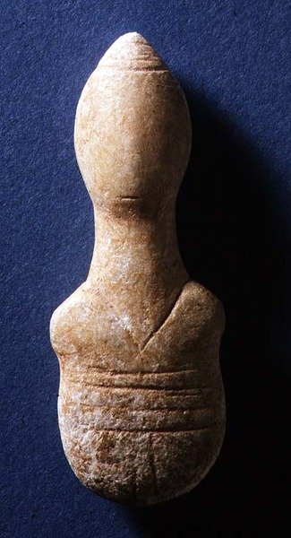 Kykladien hahmo, Naxos, noin 3000-2000 eKr. (marmori) tekijältä Greek