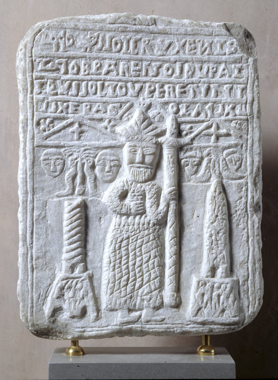 Reliefi, joka kuvaa Konstantinus Suurta "maagisella" kirjoituksella, mahdollisesti Sifnosista, Kykladeilta (marmori) tekijältä Greek School