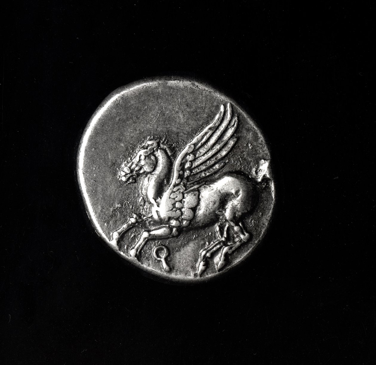 Pegasusta kuvaavan kolikon kääntöpuoli Korintista, 700-300 eKr. (metalli) tekijältä Greek School