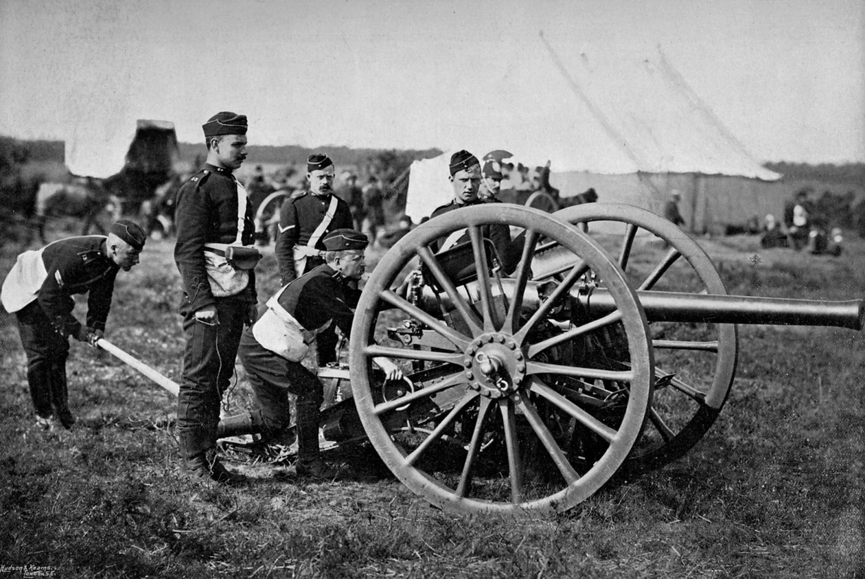 Kenttätykistöporaukset 12 pounderilla, 1895 tekijältä Gregory and Co