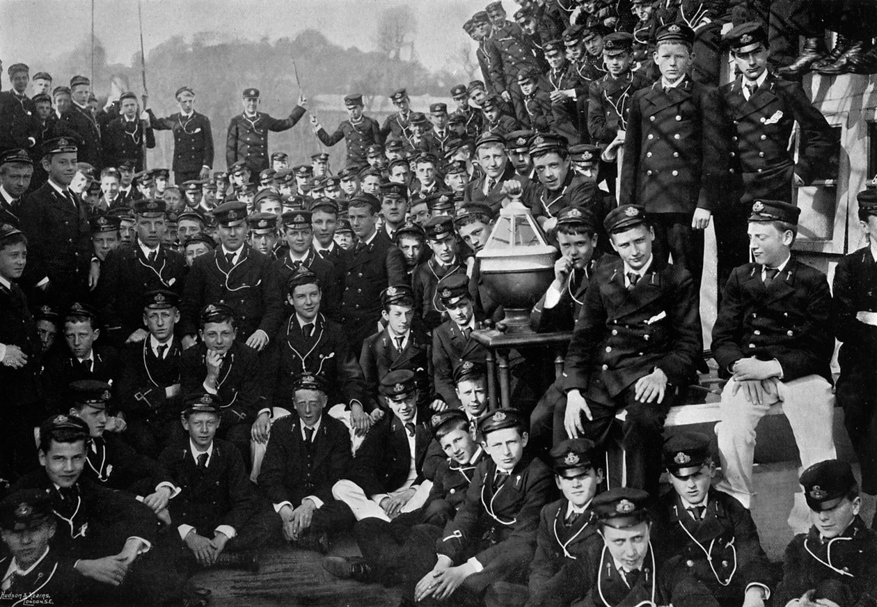 Laivaston kadetit HMS Britannialla, Dartmouth, Devon, 1895 1896 tekijältä Gregory and Co