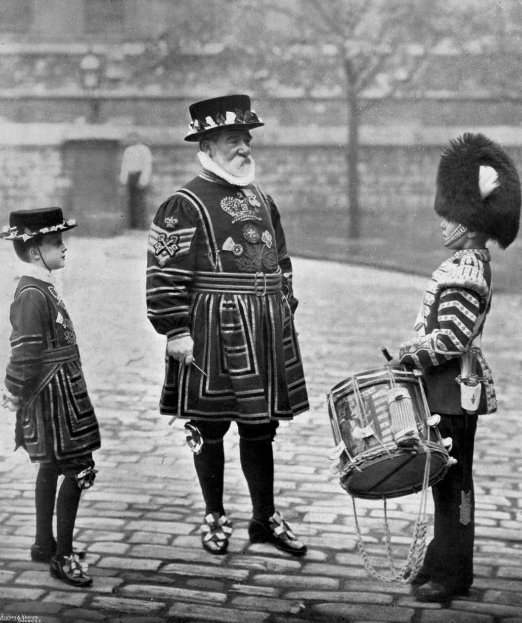 Kersanttimajuri Patrick Penrose, Yeoman Porter, Lontoo, 1896 tekijältä Gregory and Co