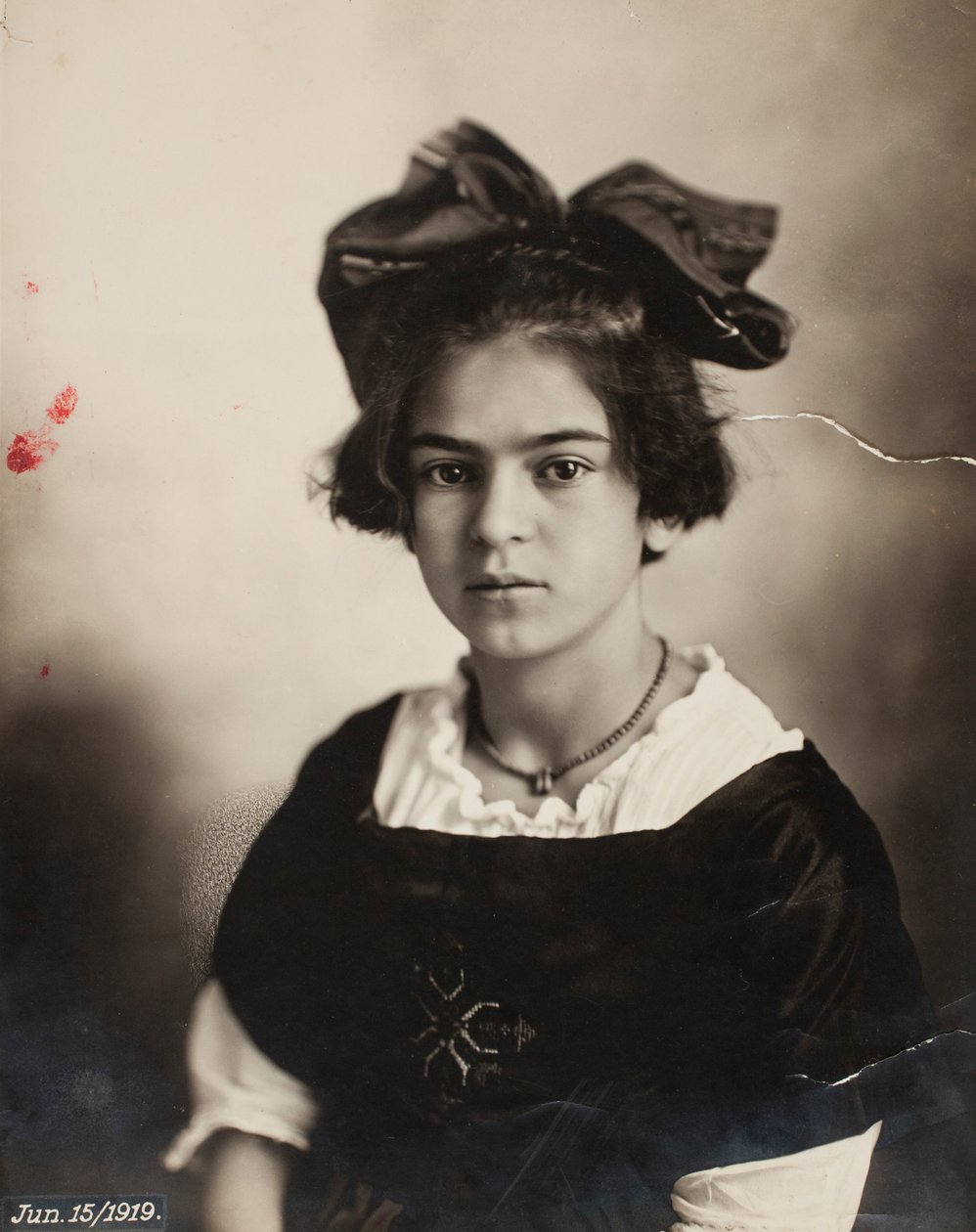 Frida Kahlo, 15. kesäkuuta 1919 tekijältä Guillermo Kahlo