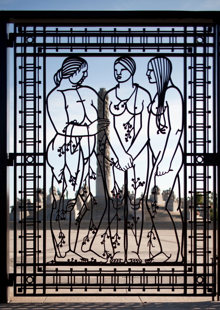 Veistospuiston sisäänkäynti, kolme naista (rauta) (katso myös 346459) tekijältä Gustav Vigeland