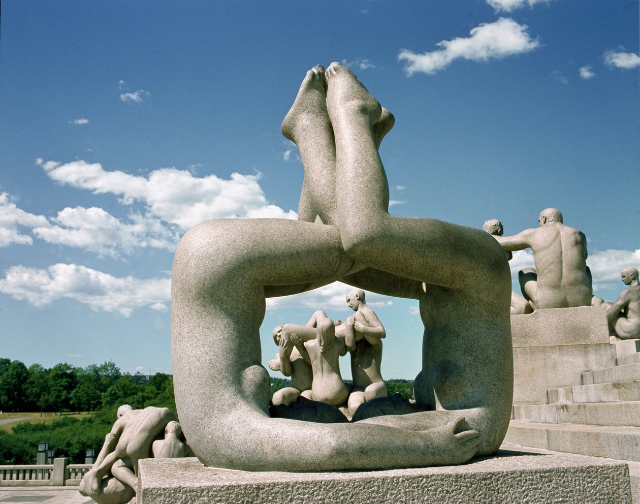 Vigeland-installaatio - veistokset tekijältä Gustav Vigeland