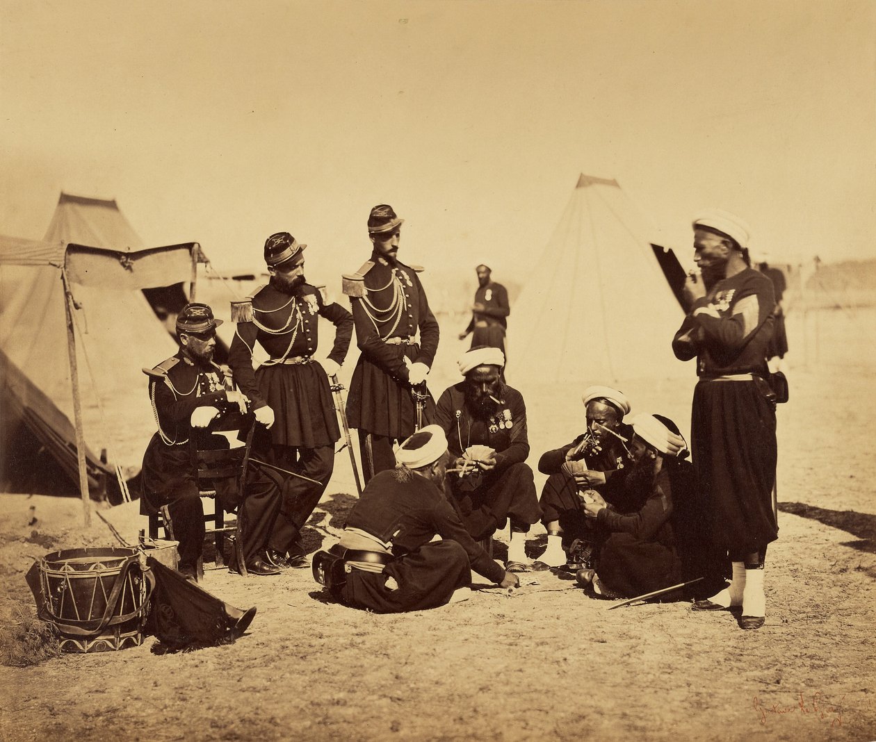 Camp de Châlons: Zouaves de la Garde bivouacissa tekijältä Gustave Le Gray