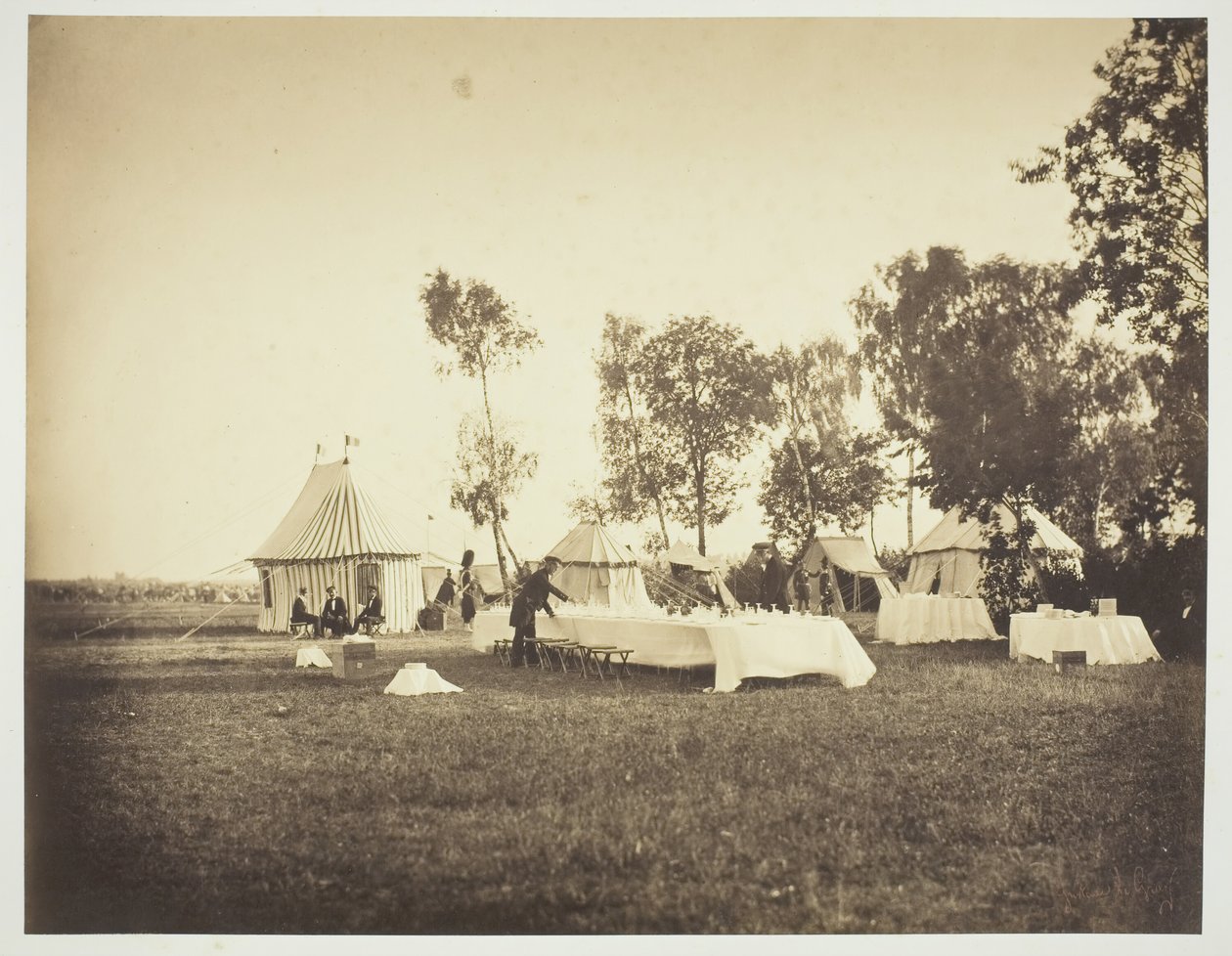 Keisarin pöydän valmistus, Camp de Châlons, 1857. tekijältä Gustave Le Gray