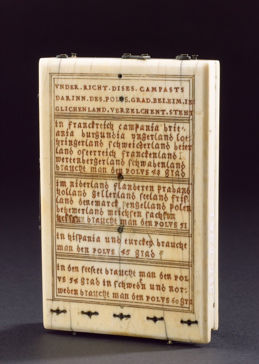 Tablettikompassi aurinkokello, Nurenberg, 1574 (katso myös 259577-78 ja 259580) tekijältä Hans Ducher