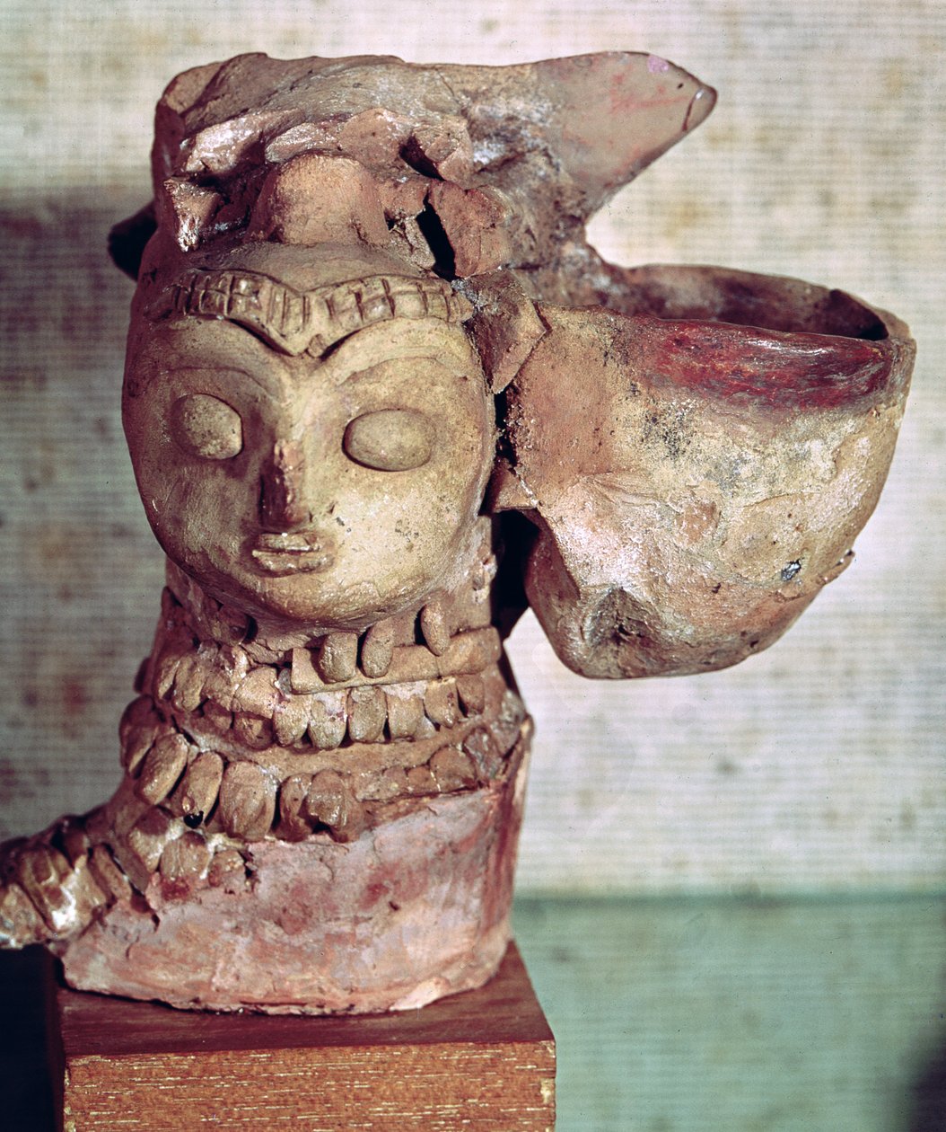 Naisen pään muotoinen lamppu, Mohenjo-Daro, Induslaakso, Pakistan, 3000-1500 eKr. tekijältä Harappan