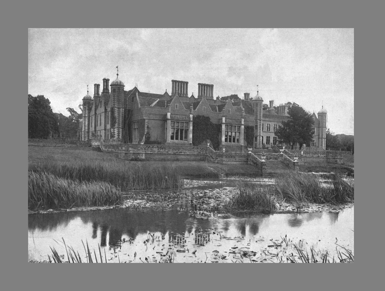 Charlecote Hall, c1900 tekijältä Harvey Barton