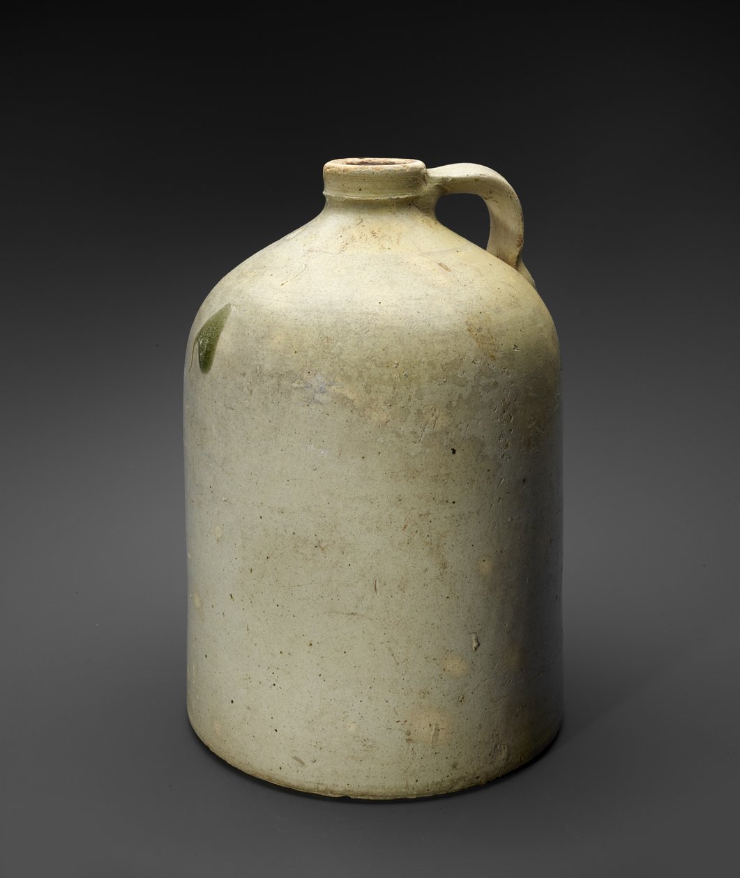 Kannu, c. 1880-1905 (suolalasitettu kivitavara) tekijältä Hendrik Voogd