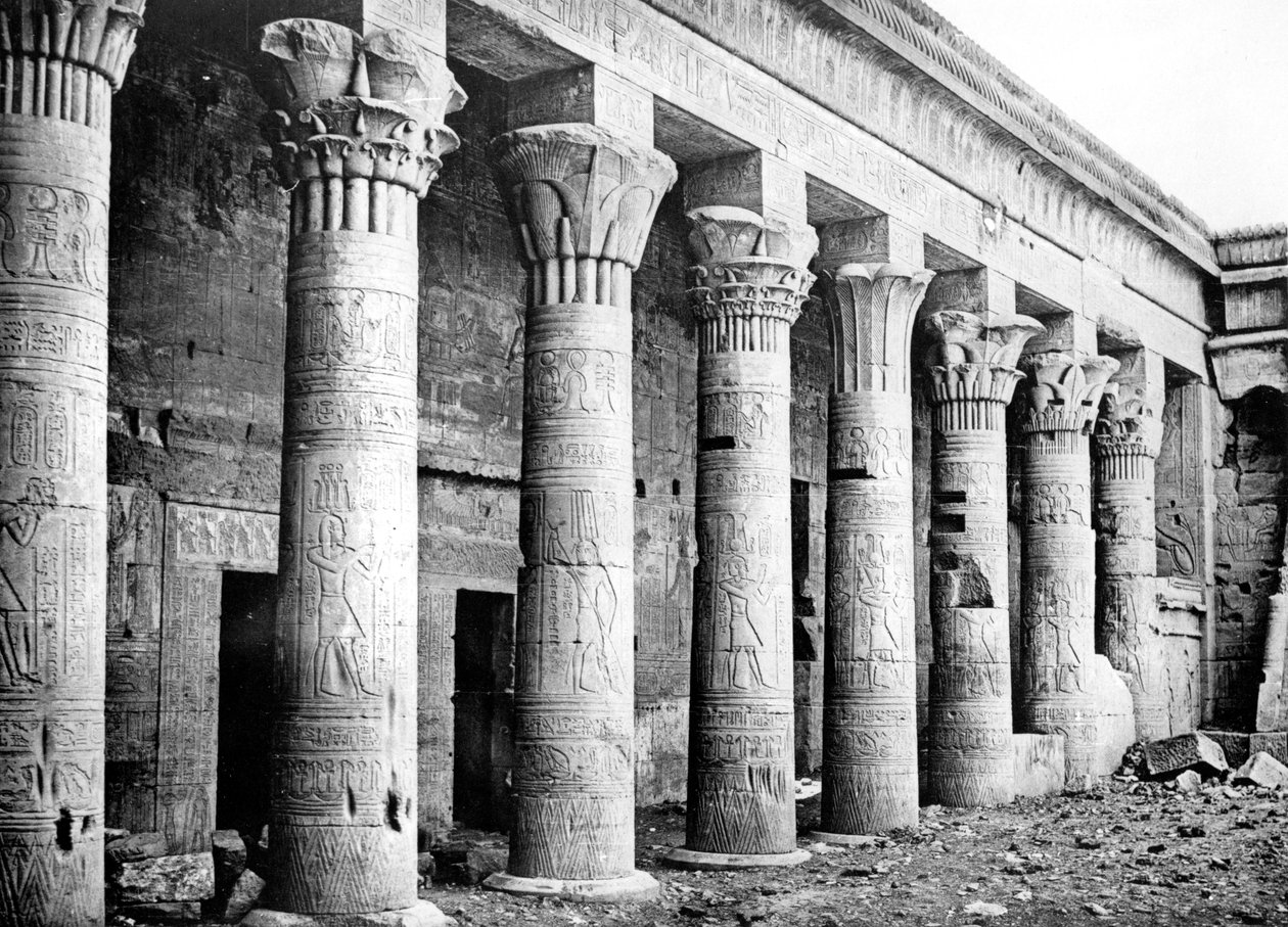 Itäiset pylväät, Isisin temppeli, Philae, Nubia, Egypti, 1887 tekijältä Georges Henri Bechard