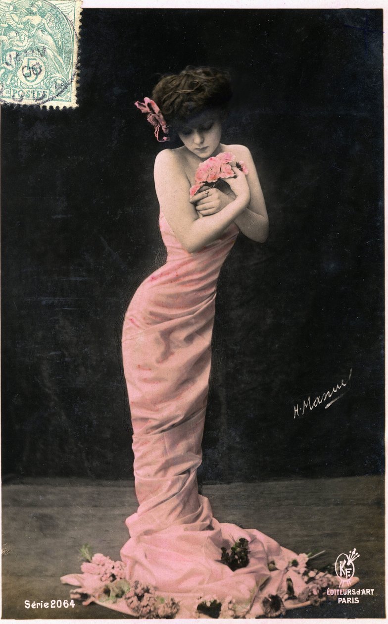 Naisideaali noin 1900: nuori kaunotar, jolla on erittäin ohut siluetti, postikortti. (kuva) tekijältä Henri Manuel