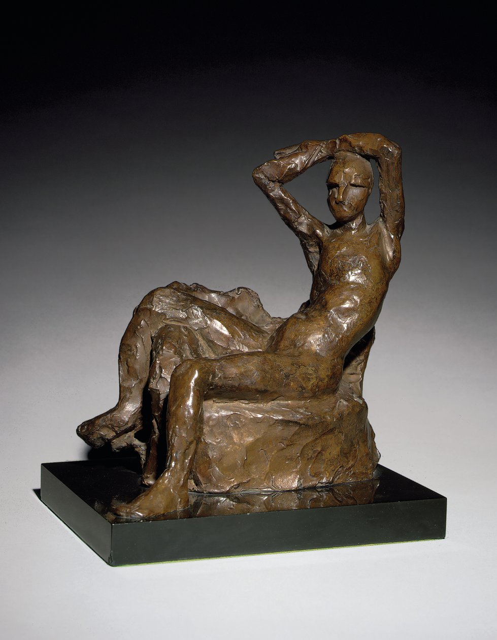 Pieni alaston sohvalla, suunniteltu 1924, valettu 1958 (pronssi, ruskea patina). tekijältä Henri Matisse