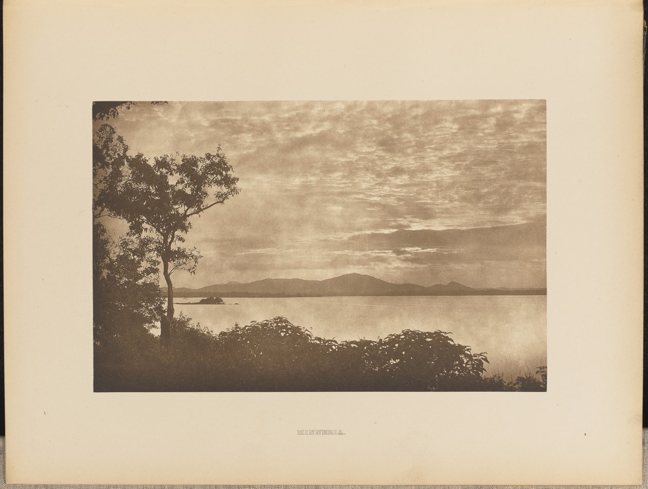 muistoesineet tekijältä Henry W. Cave
