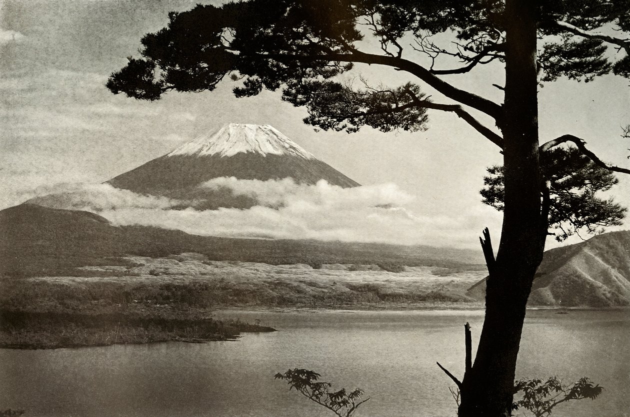 Fuji Motosusta, 1910. tekijältä Herbert Ponting