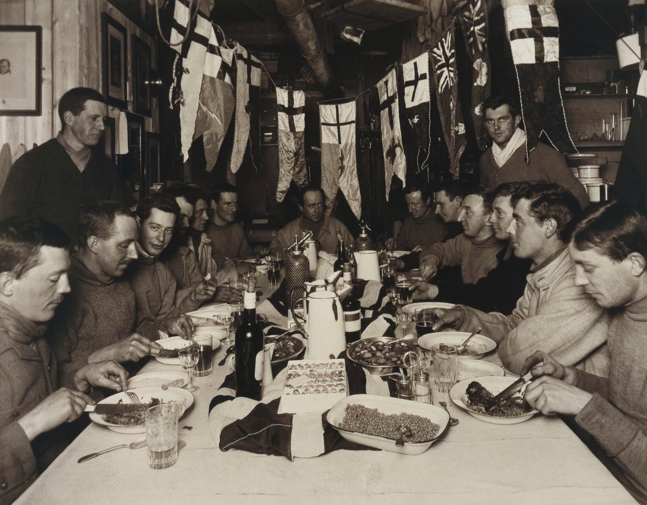 Keskitalvipäivällinen 22. kesäkuuta tekijältä Herbert Ponting