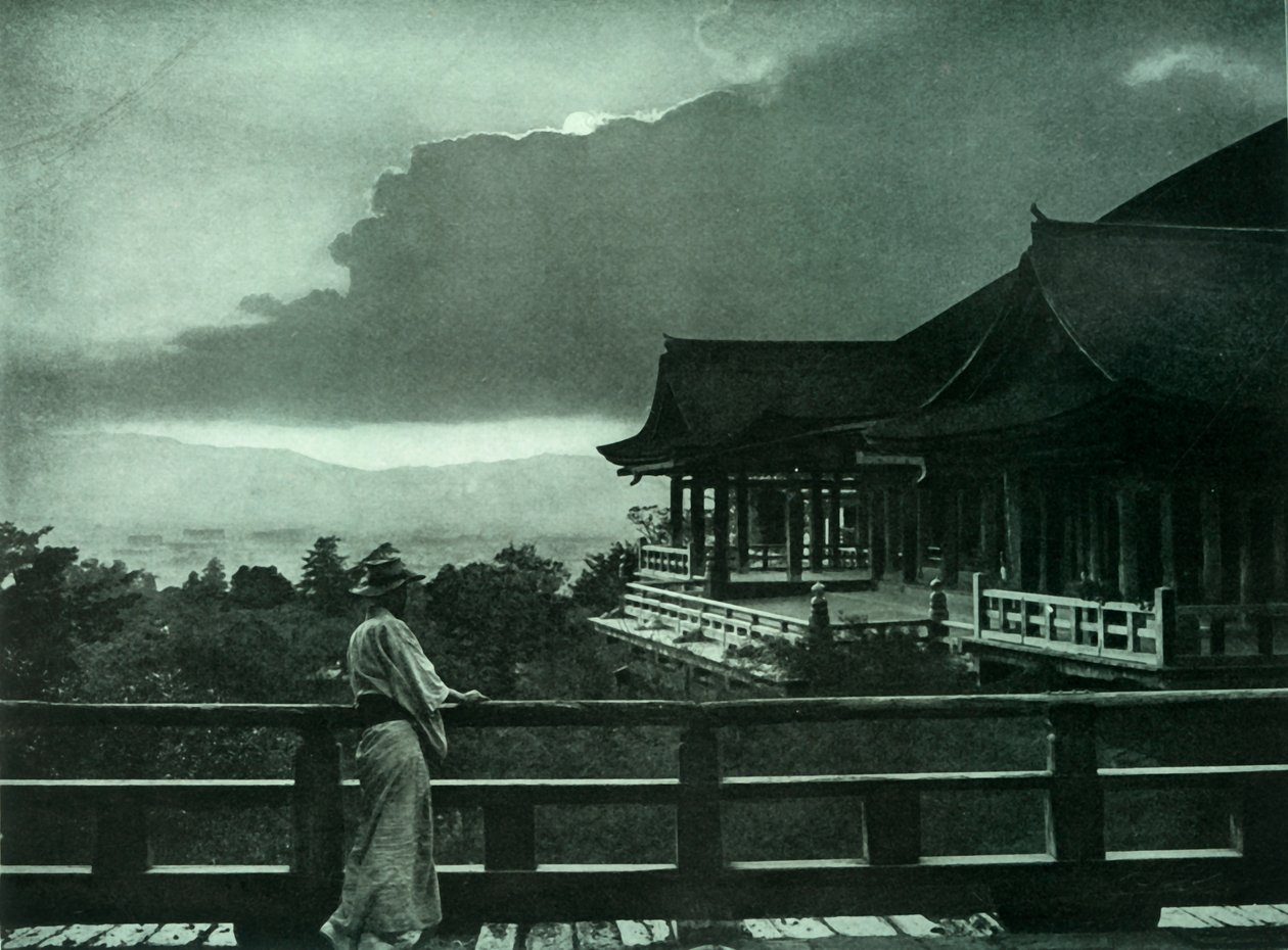 Moonlight Kiyomizu-Derassa, 1910. tekijältä Herbert Ponting