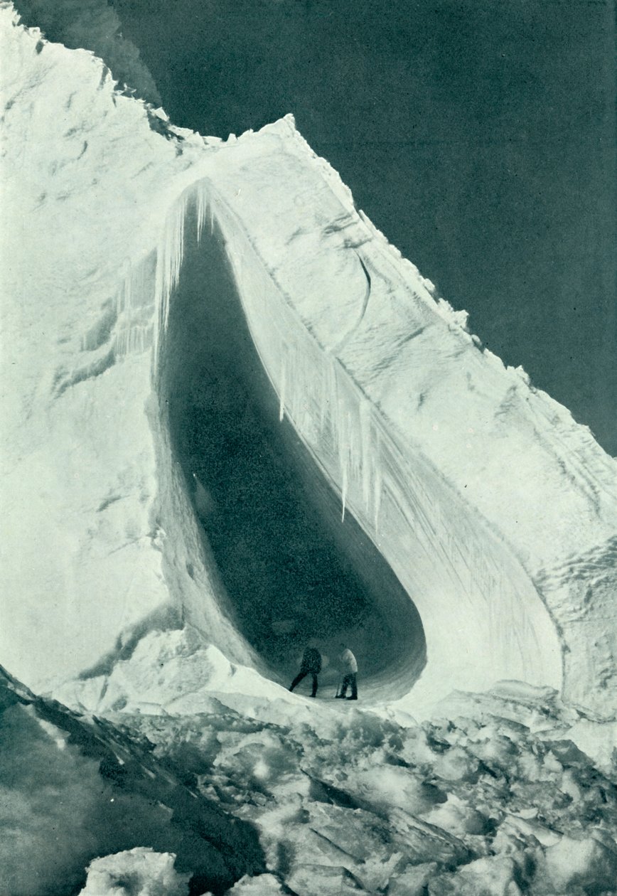 The Arch Berg from Without, c19101913, 1913 tekijältä Herbert Ponting